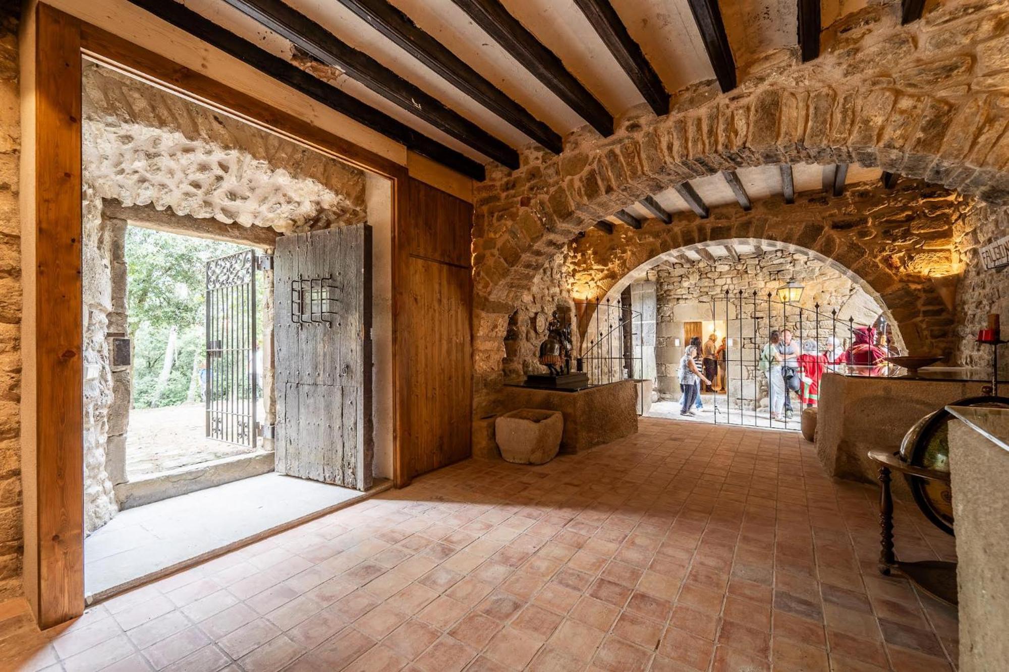 Castell In Girona Villa Sant Miquel de Campmajor Exterior foto