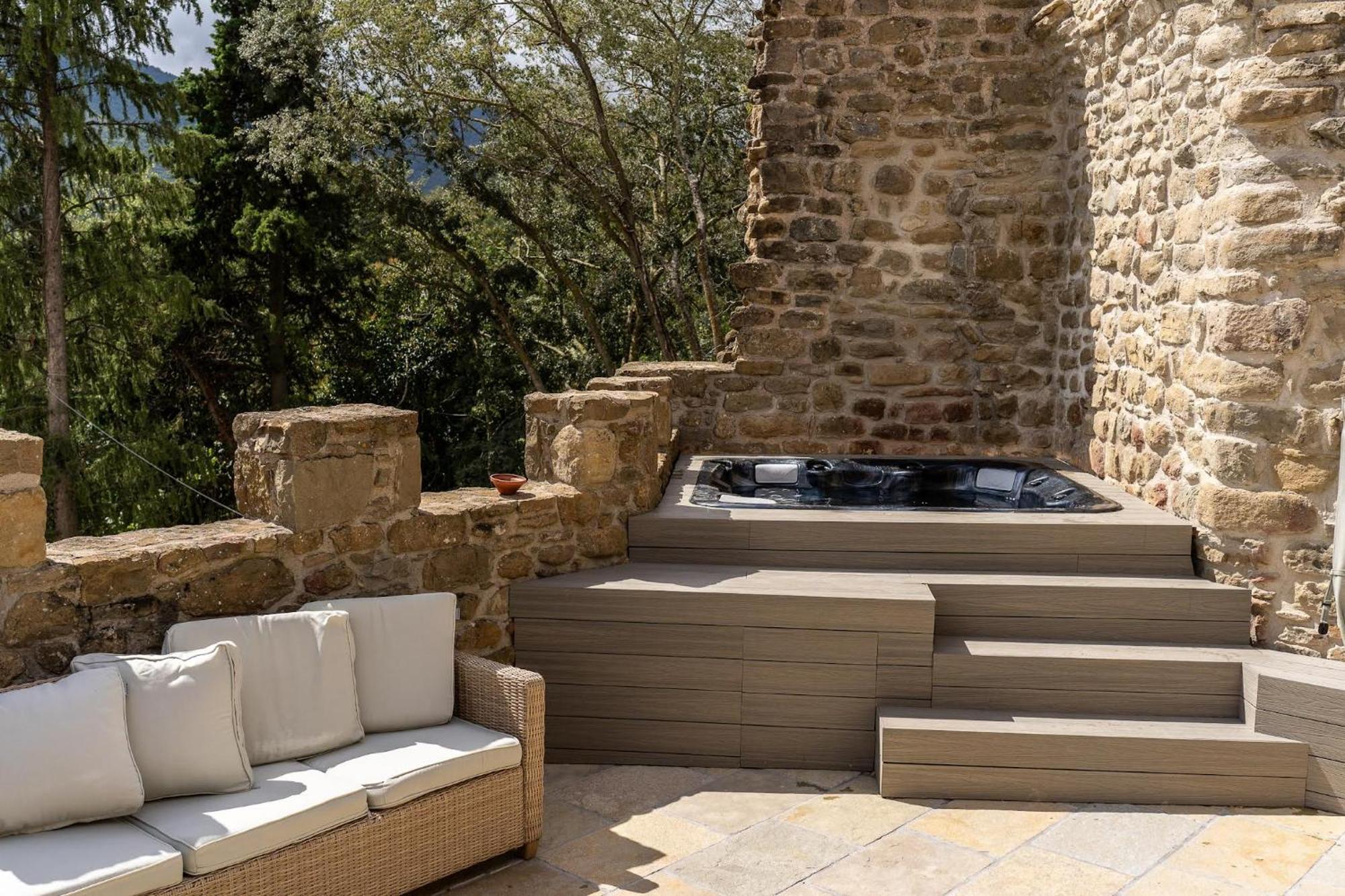 Castell In Girona Villa Sant Miquel de Campmajor Exterior foto